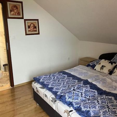 Апартаменты Apartmanovy Dom Slavia Бойнице Экстерьер фото